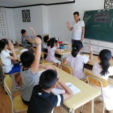 李滄區(qū)世光文化教育信息咨詢服務(wù)中心 專業(yè)信息咨詢，助力成長與發(fā)展